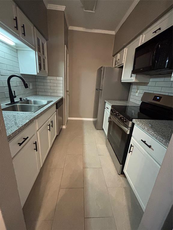 Building Photo - 9850 Pagewood Ln