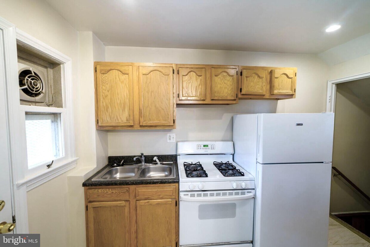 Foto principal - 4309 G St SE