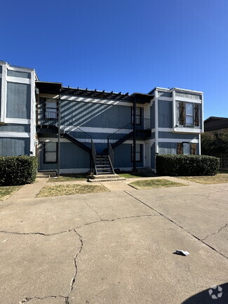 Building Photo - 7405 Avenue X