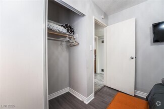 Building Photo - 6467 W Pawlow Ave