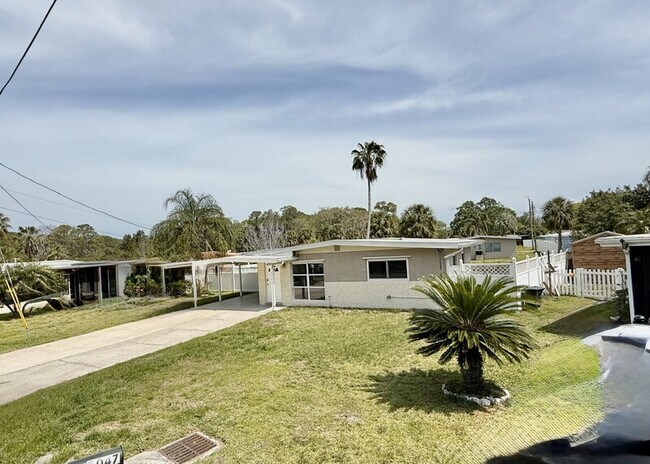 Foto del edificio - 5045 Osprey Ln