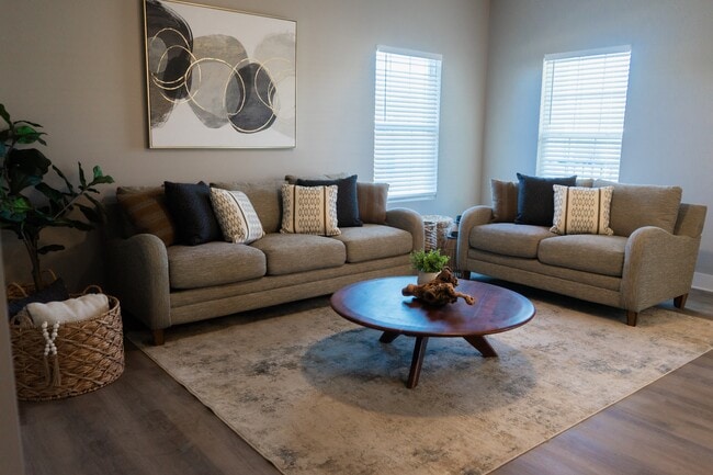 Building Photo - The Retreat Biloxi