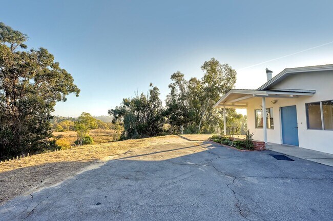 Foto del edificio - 3748 Manchester Ave