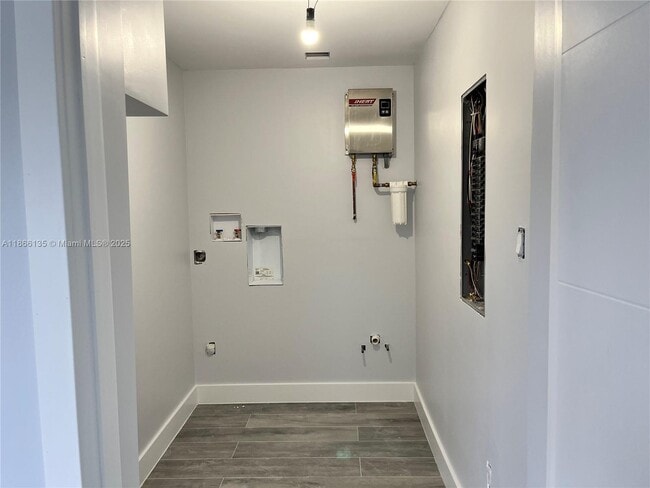 Foto del edificio - 2732 NW 16th St