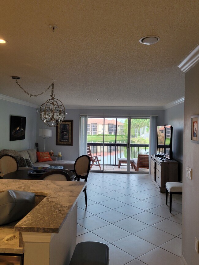 Building Photo - 2400 Feather Sound Dr