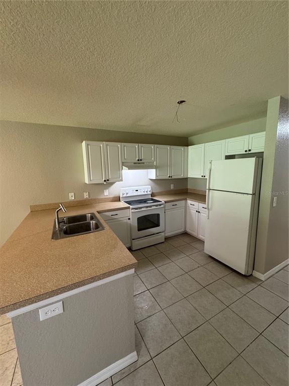 Foto del edificio - 1011 Fox Lake Dr