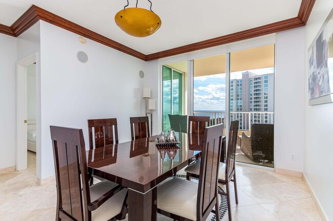 Building Photo - 3720 S Ocean Blvd