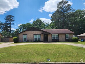 Building Photo - 5126 Stonegate Dr