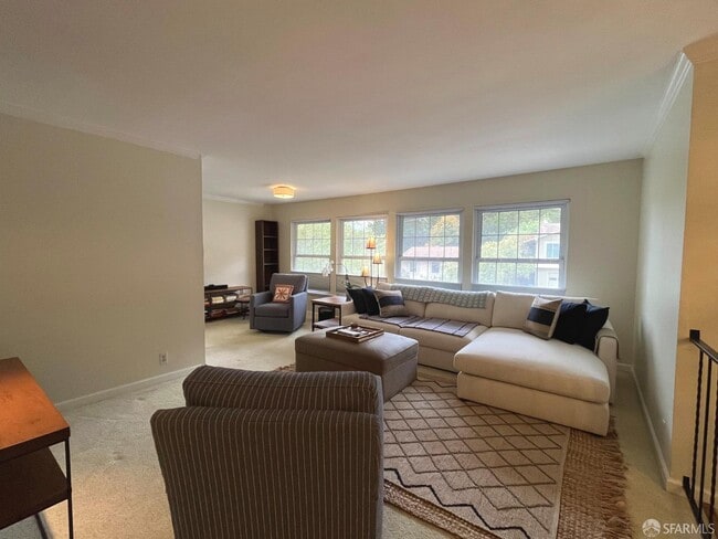 Building Photo - 1032 Everglades Dr