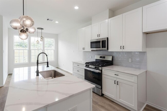 Foto del edificio - 5508 Oakmont St