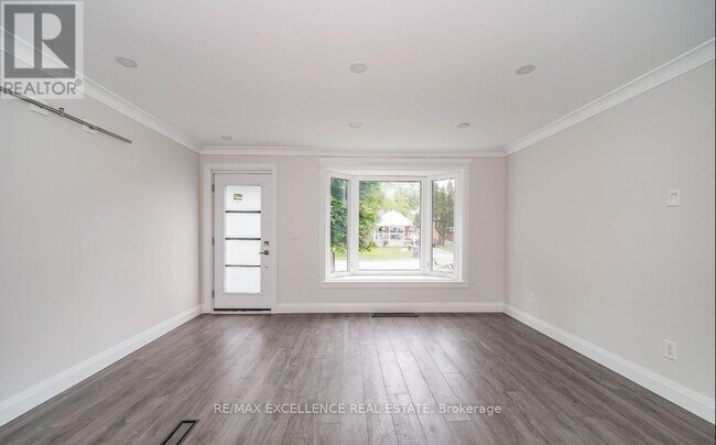 Building Photo - 49 Royce Ave