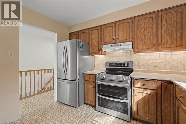 Building Photo - 114 Dovercliffe Rd