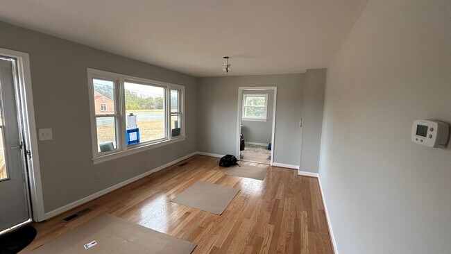 Building Photo - 1380 Clover Rd