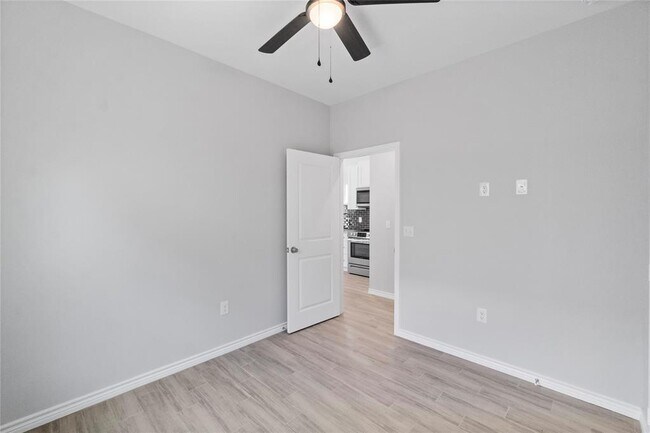 Building Photo - 16606 E Forrestal St