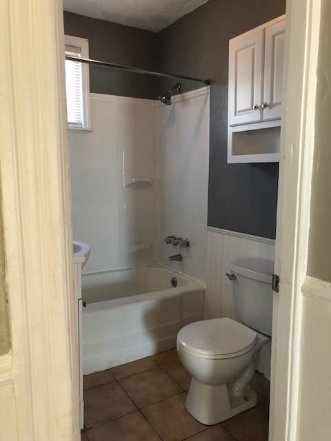 Building Photo - 27 10th St