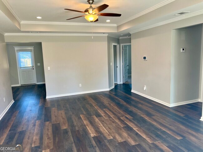 Foto del edificio - 1825 Chestnut Dr