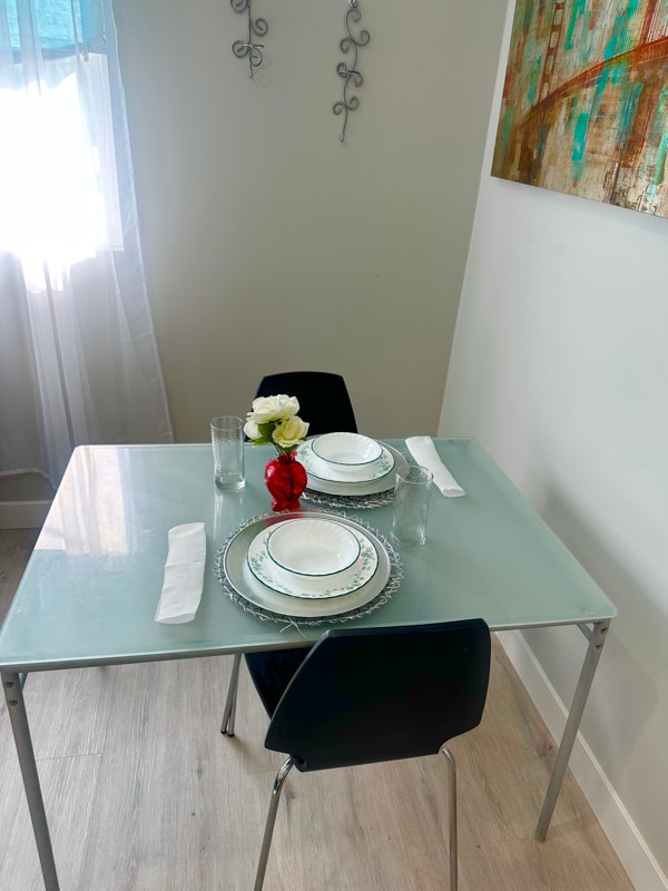 Building Photo - 2437 Cochran Ave