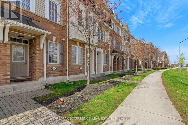 Building Photo - 2614-2614 Dashwood Dr