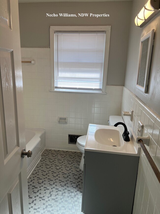 Foto del edificio - 1100 N Cambridge Cir