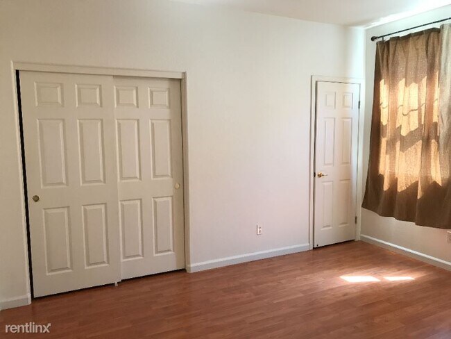 Foto del edificio - 4025 Match Point Ave