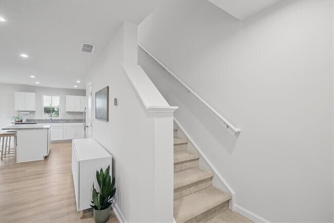 Foto del edificio - 218 Deermont Dr