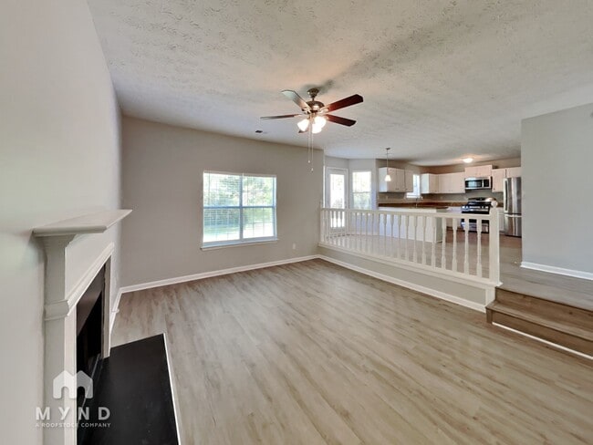 Building Photo - 2469 Mead Ct