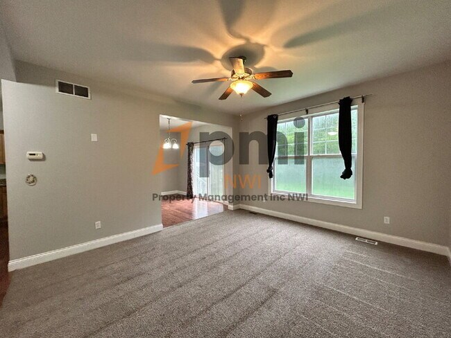 Building Photo - 4000 Silhavy Rd