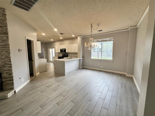 Building Photo - 1616 War Horse Ln