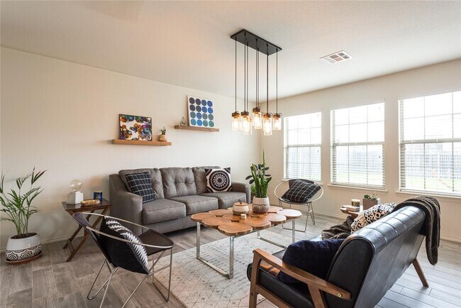 Foto del edificio - 5511 Apple Orchard Ln