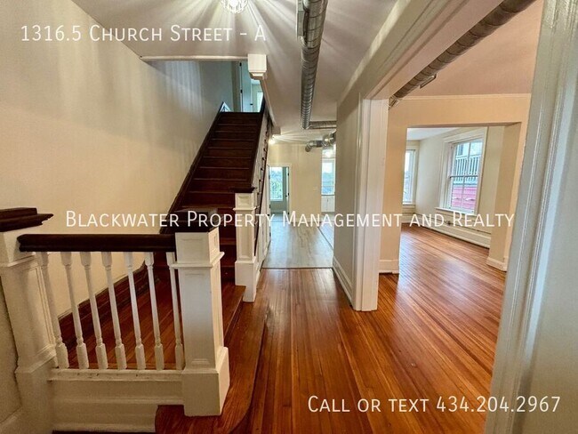 Building Photo - 1316.5 Church St