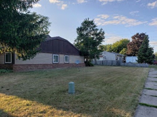 Primary Photo - 2141 Adelpha Ave