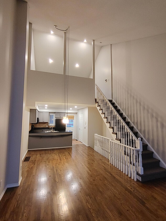 Primary Photo - Townhome – 2 Bdrm + Loft + Den - Junction ...