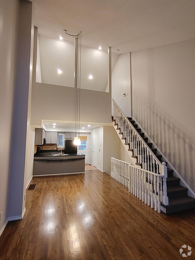 Building Photo - 33 Pear Tree Mews