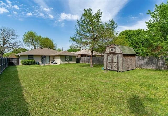 Foto del edificio - 3135 Maple Ave