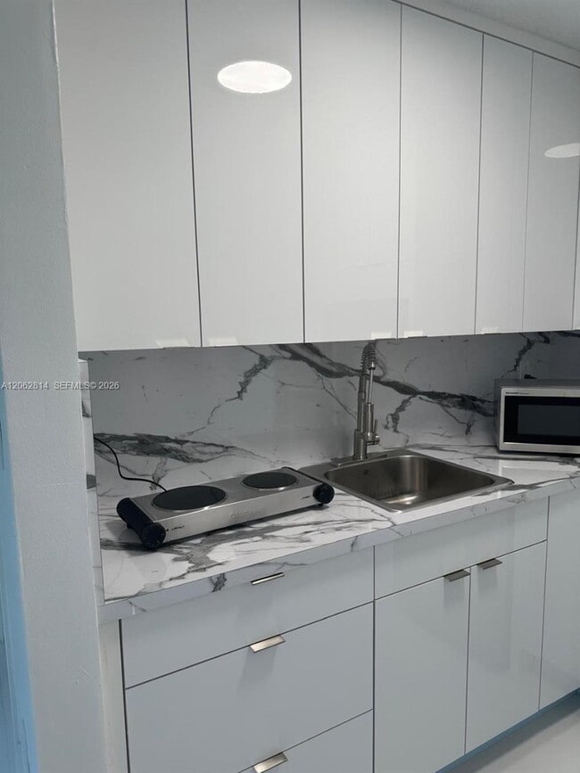 Foto del edificio - 10935 SW 56th St