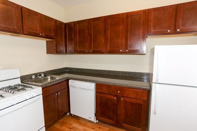 Building Photo - 4847 N Damen Ave