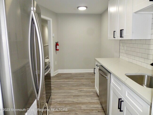 Foto del edificio - 127 Amberly Dr