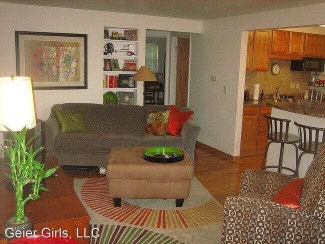 Foto del edificio - 5734 Russett Rd