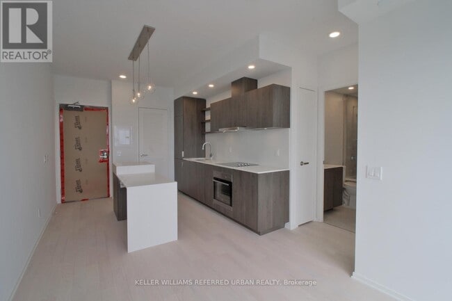 Building Photo - 16 Bonnycastle St