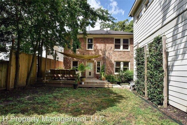 Building Photo - 1711 Albans Rd