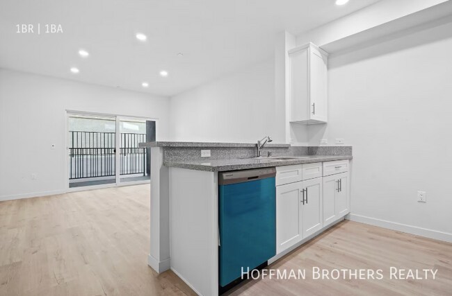 Building Photo - 8444 Columbus Ave North Hills, CA 91343