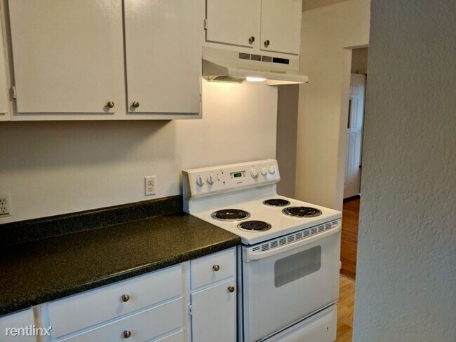 Foto del edificio - 2 br, 1 bath House - 73 Clingman Ave