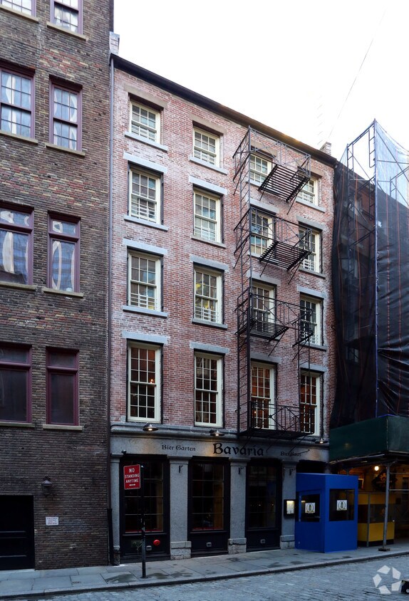 Primary Photo - 19 S William St