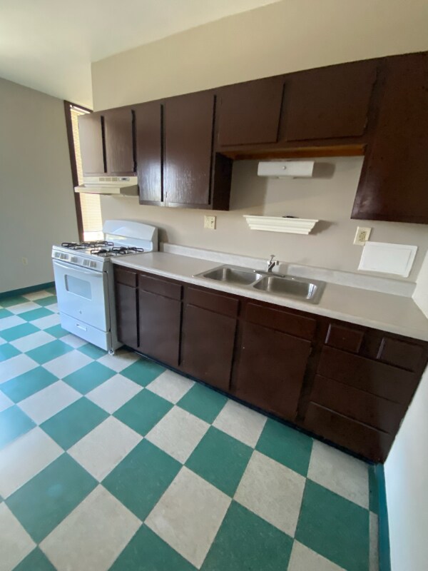 Foto del edificio - 2454 River Rd