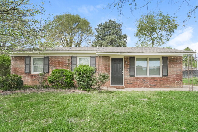 Building Photo - 3809 Bardot Dr