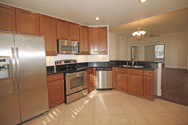 Foto del edificio - Luxury End Unit 3/2 Condo in Reunion