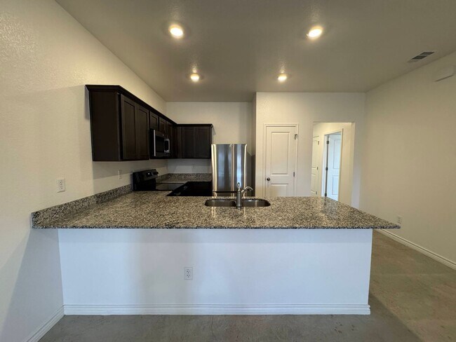 Foto del edificio - 1234 Lehmann Dr