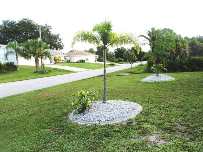 Foto del edificio - 7426 Clearwater St