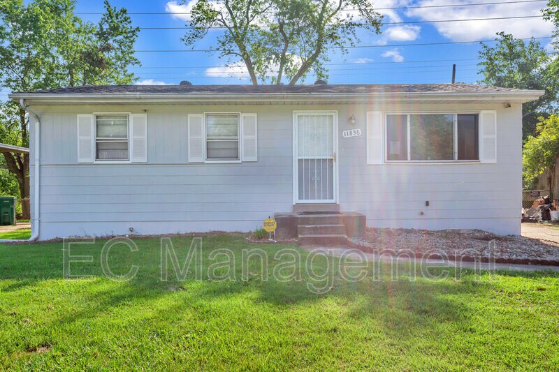 11856 Criterion Ave, Spanish Lake, MO 63138 House Rental in Spanish