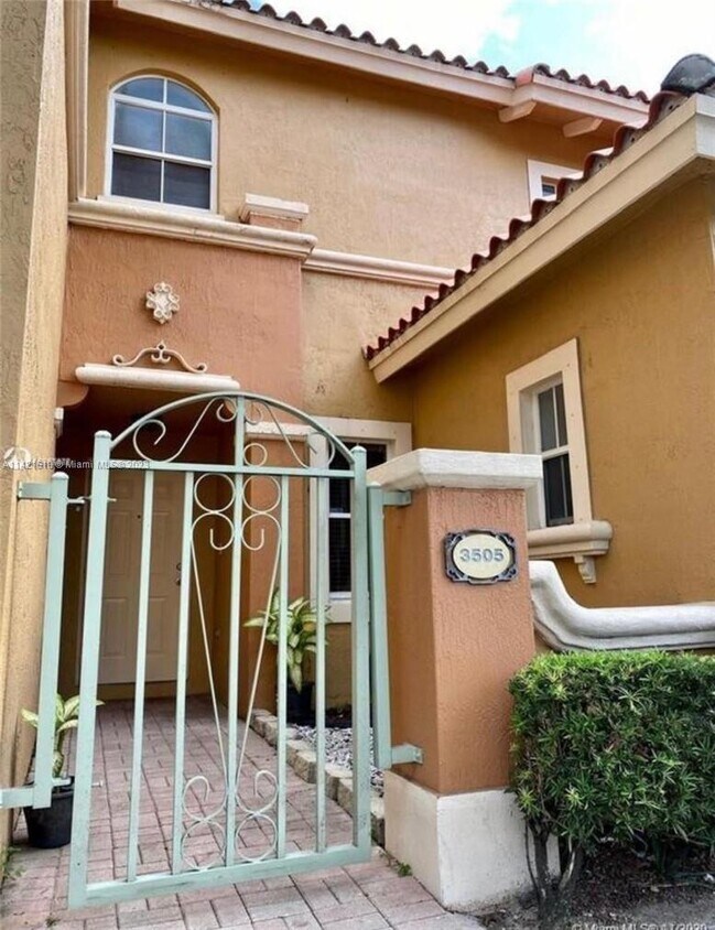 Primary Photo - 8421 NW 140th St
